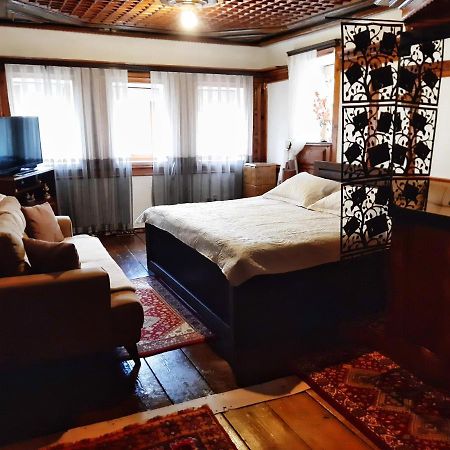 Kulla Dula Guesthouse Gjakova Luaran gambar