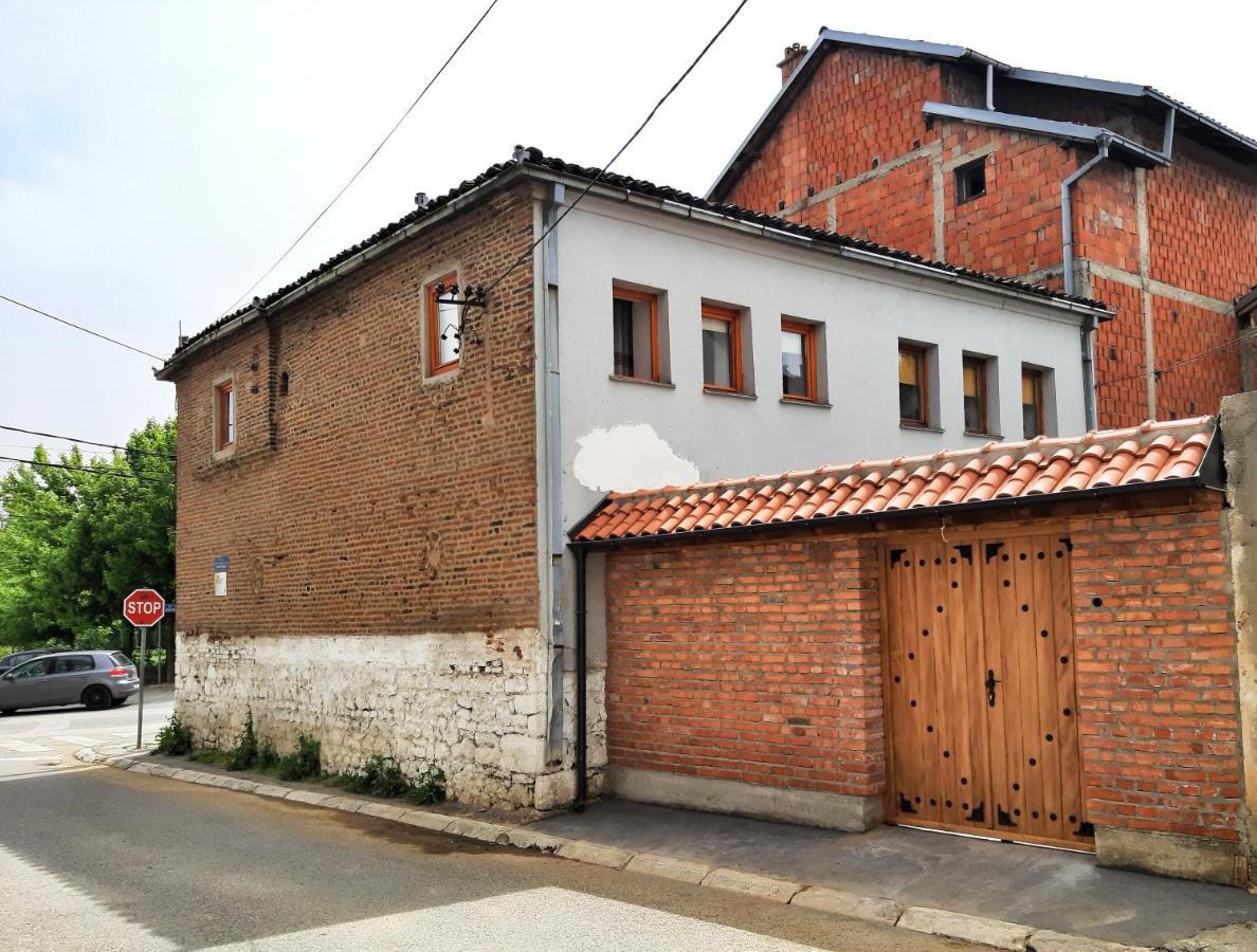 Kulla Dula Guesthouse Gjakova Luaran gambar